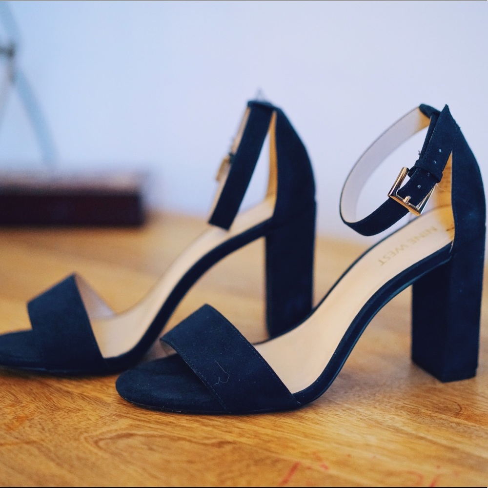 Navy blue heels